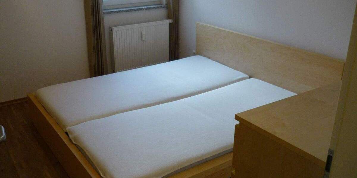 2-Zimmer-Wohnung mit Balkon in ruhigem 8-Parteien-Haus 2 zimmer