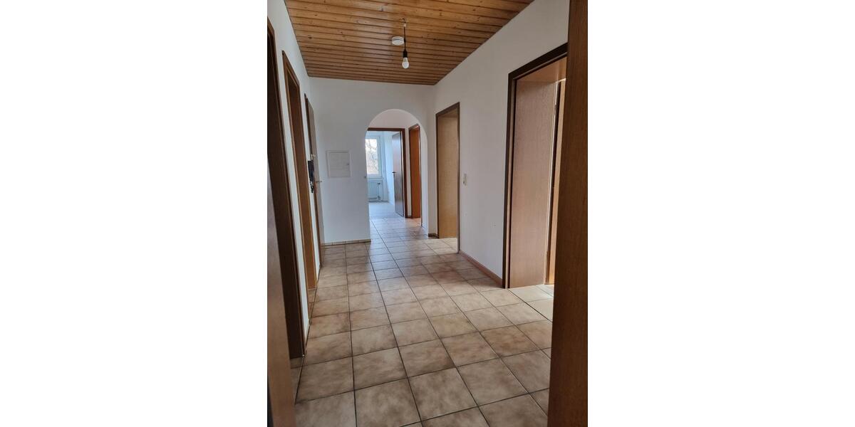 Lichtdurchflutete, sonnige 4 Zimmer Wohnung zu vermieten 4 zimmer