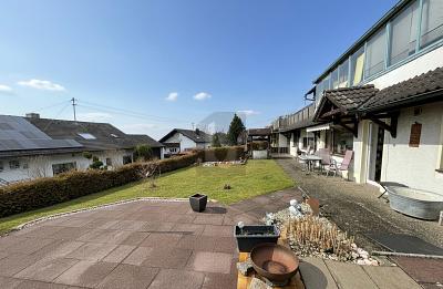 RUHIG GELEGEN, INKL. GARTEN MIT AUSBLICK - Wohnung Lauben | Angebot:27093431