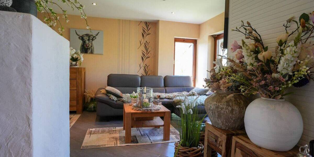 Mehrfamilienhaus, Wohnhaus Bad Berleburg Berghausen - 8 Zimmer, 230 m&sup2;, 359.000&euro; | Angebot:26797567
