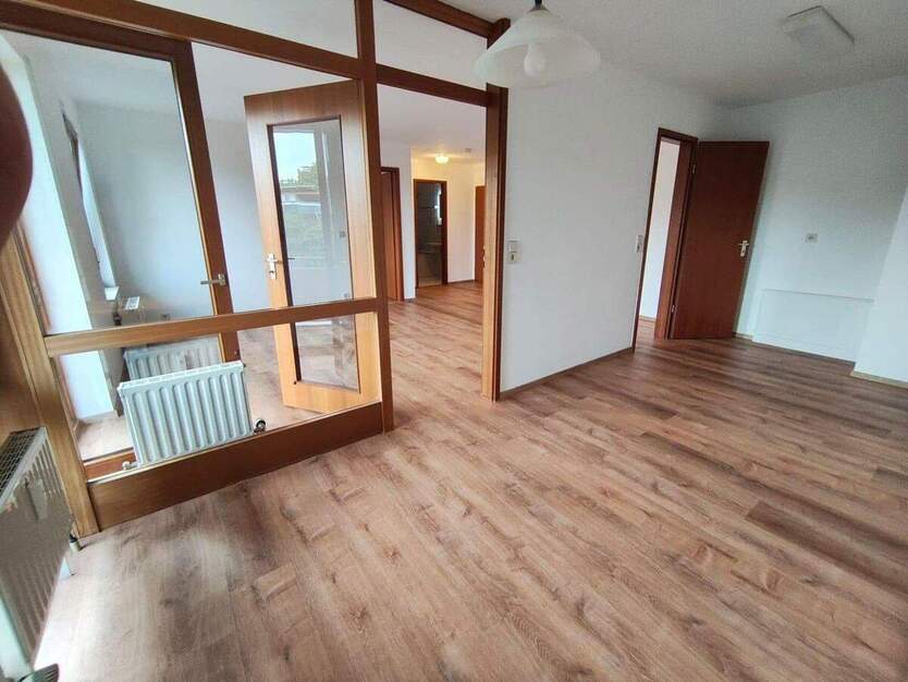 Von privat ohne Provision- Schöne 2,5 Zimmer Wohnung in Böblingen mit Stellplatz 2 zimmer