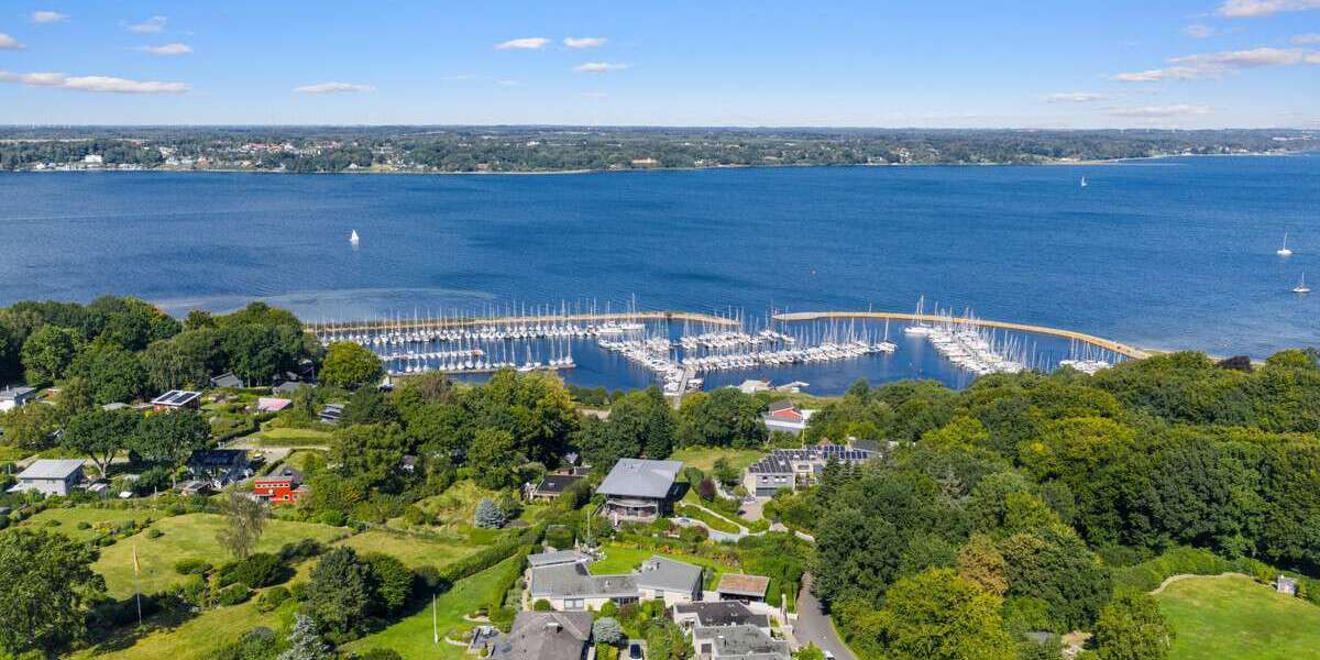 Einfamilienhaus Flensburg Fruerlund - 7 Zimmer, 230 m&sup2;, 1.250.000&euro; | Angebot:25499628