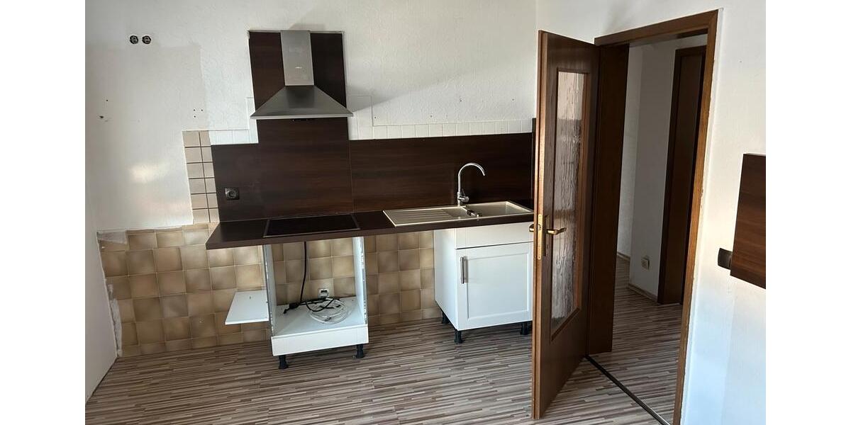 VERMIETUNG VERKAUF KOMPLETTS ANWESEN MIT VIEL POTENZIAL 8 zimmer