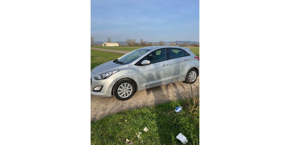 Hyundai i30 38.000 km 9.999 &euro; Viernheim 68519