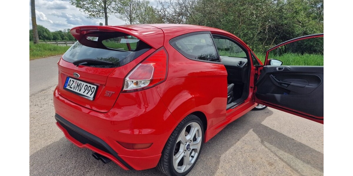 Ford Fiesta st 117.500 km 11.700 € Osthofen 67574