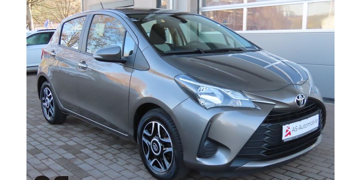 Toyota Yaris 114.000 km 11.990 &euro; Stuttgart 70329