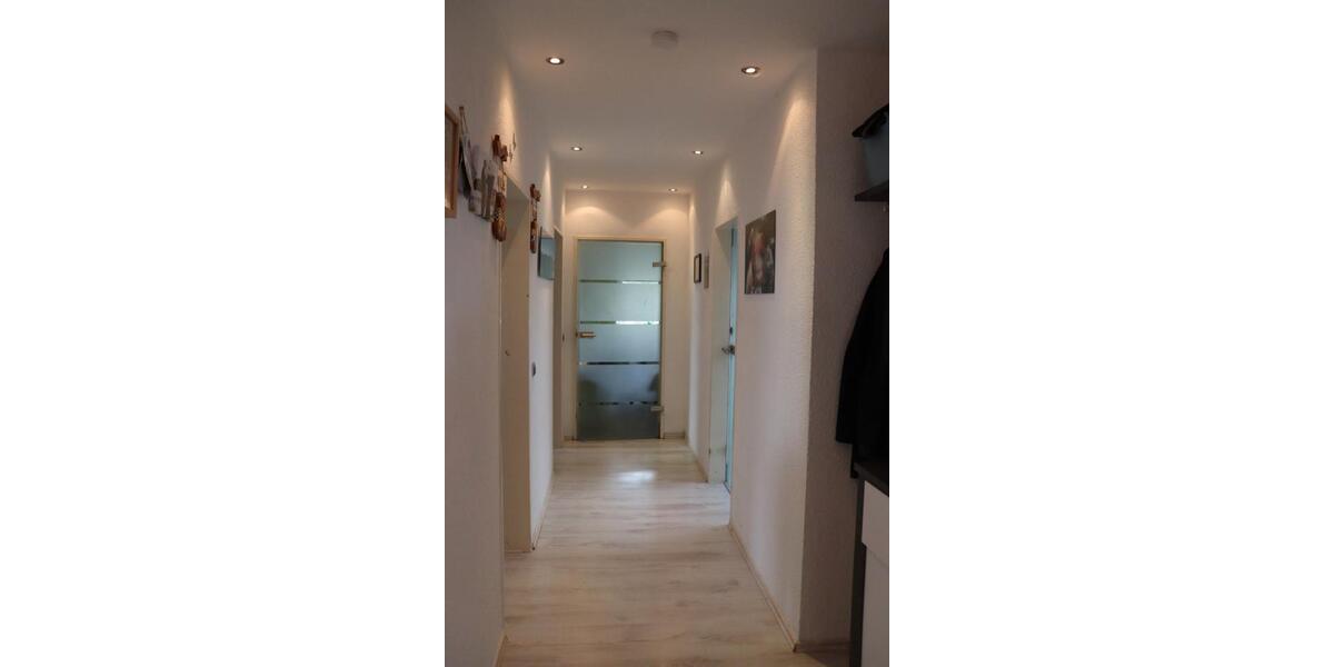 Dachgeschoßwohnung Roth - 3.5 Zimmer, 82 m&sup2;, 195.000&euro; | Angebot:26503548