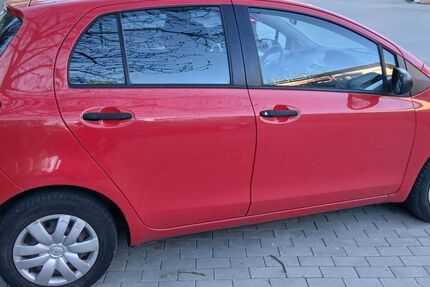 Toyota Yaris 112.650 km 3.200 &euro; Schweinfurt 97422