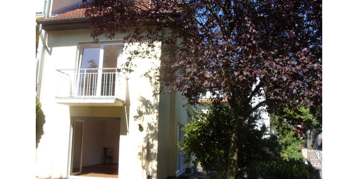 Doppelhaushälfte Eschborn - 4.5 Zimmer, 126 m&sup2;, 1.980&euro; | Angebot:26253882