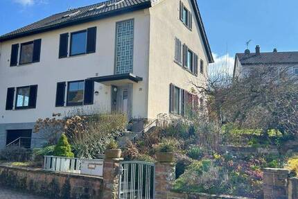 Charmantes Mehrfamilienhaus mit Garten und Terrasse