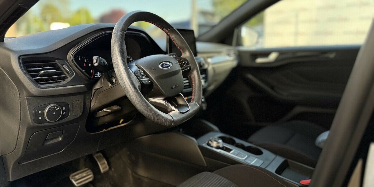 Ford Focus ST-Line / Keyless / Kamera / Carplay 68.000 km 16.900 &euro; Mönchengladbach 41066