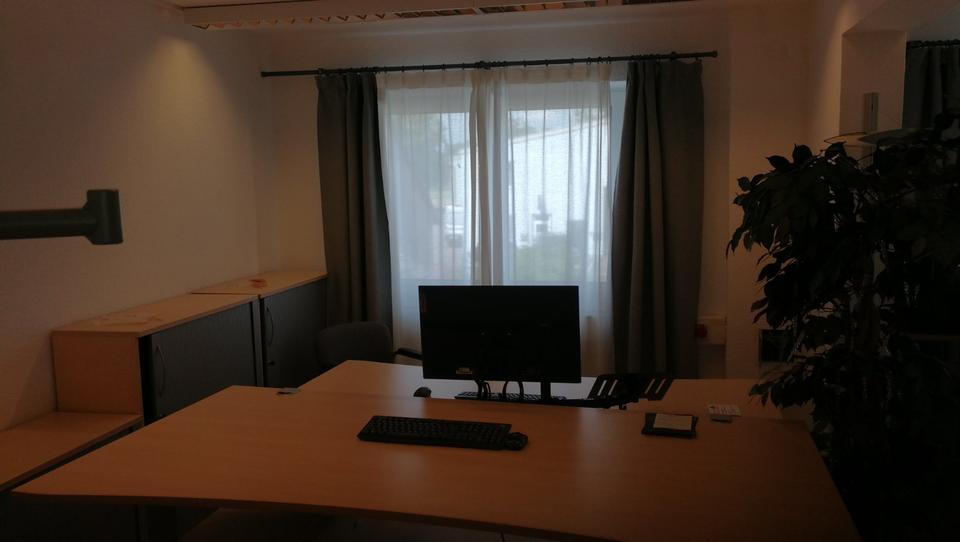 138 m² Büro Hannover Isernhagen Altwarmbüchen Zeppelinstr.12 zimmer