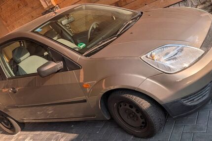 Ford Fiesta 100.000 km 1.350 &euro; Reichshof 51580