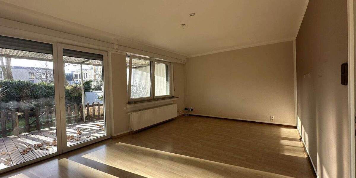 Etagenwohnung Mönchengladbach Stadtmitte - 4 Zimmer, 85 m&sup2;, 950&euro; | Angebot:24823597