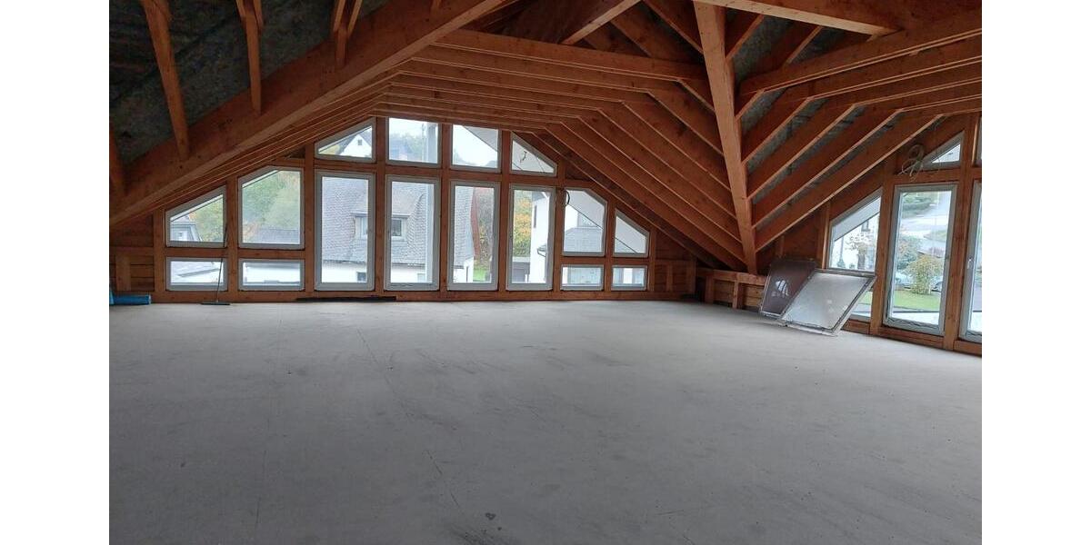 Einfamilienhaus Kirchhundem - 7 Zimmer, 246 m&sup2;, 289.000&euro; | Angebot:26323310
