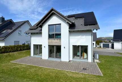 Haus Bestwig - 6 Zimmer, 143 m&sup2;, 510.000&euro; | Angebot:25997461