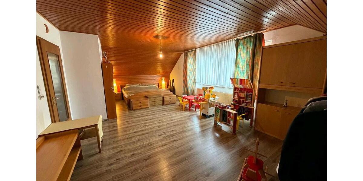 Einfamilienhaus Schönthal - 12 Zimmer, 140 m&sup2;, 225.000&euro; | Angebot:24886146