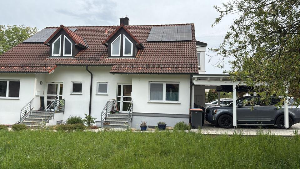 Doppelhaushälfte Holzgerlingen - 8 Zimmer, 163 m&sup2;, 2.200&euro; | Angebot:26641061
