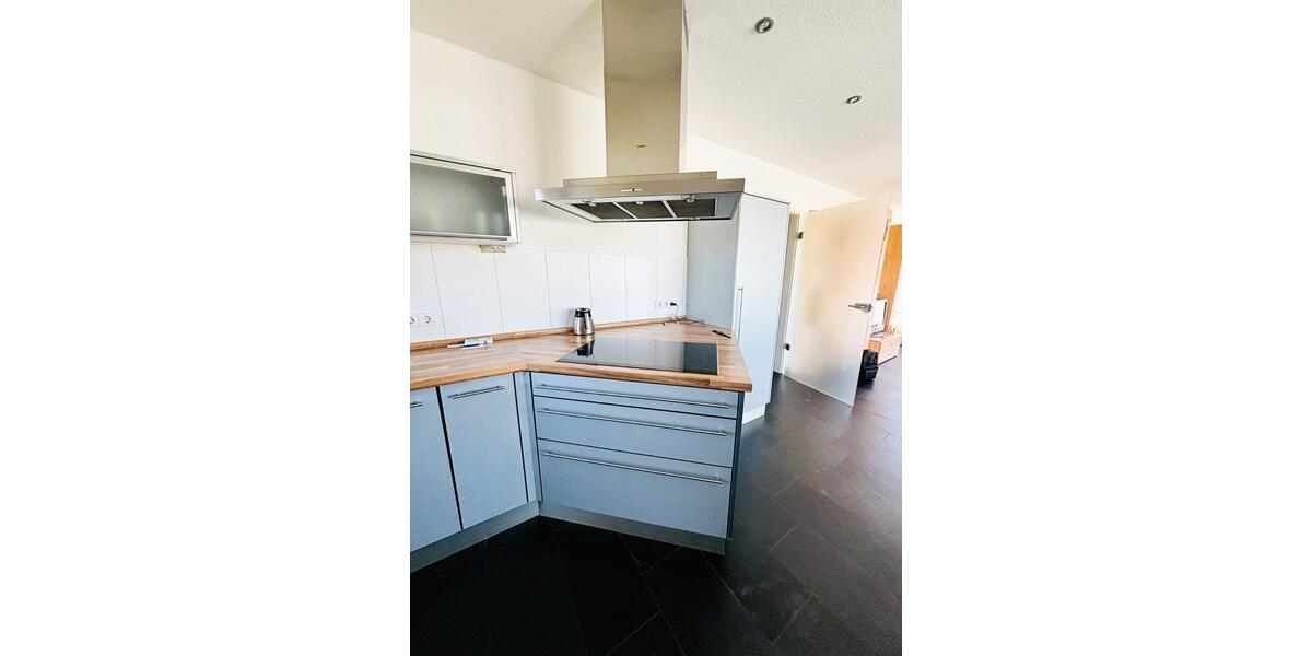Dachgeschoßwohnung Gärtringen - 3.5 Zimmer, 94 m&sup2;, 1.100&euro; | Angebot:26381409