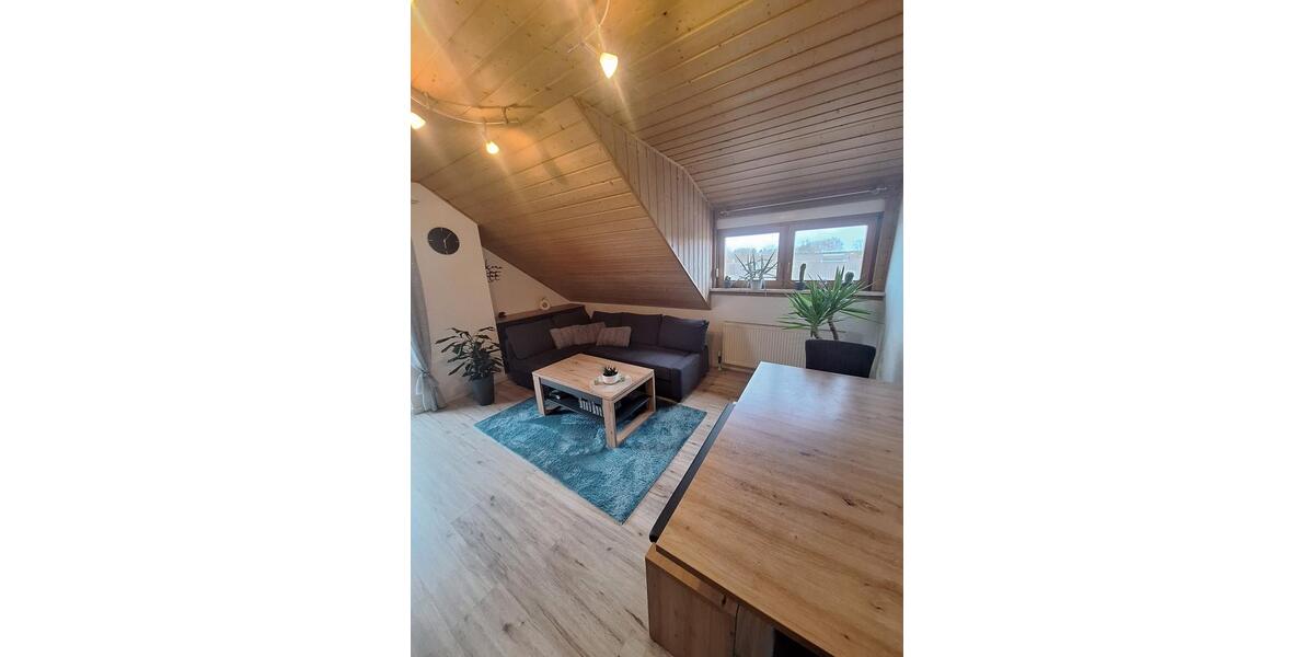 Etagenwohnung Schwandorf - 3 Zimmer, 66 m&sup2;, 670&euro; | Angebot:26396933