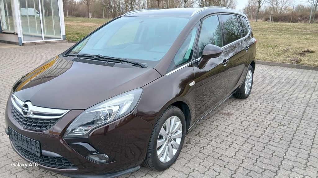 Opel Zafira 73.164 km 13.400 &euro; Rostock 18146
