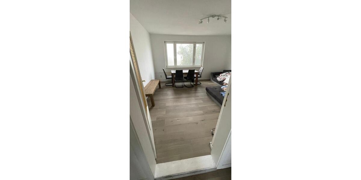 Dachgeschoßwohnung Wesenberg - 3 Zimmer, 56 m&sup2;, 680&euro; | Angebot:26130179