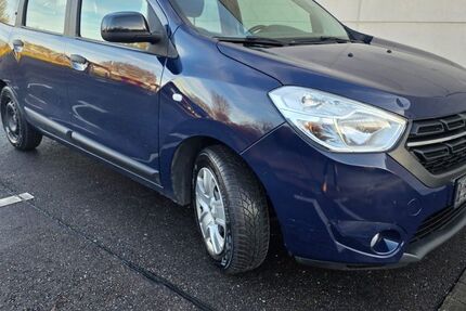 Dacia Lodgy 153.048 km 7.900 &euro; Offenburg 77656