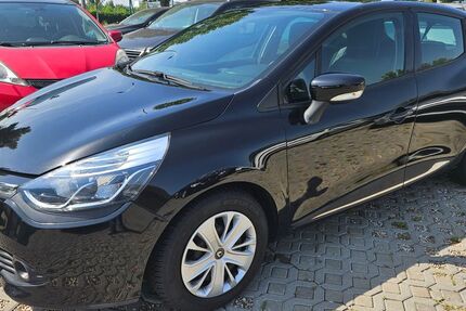 Renault Clio 96.000 km 5.999 &euro; Berlin 12439