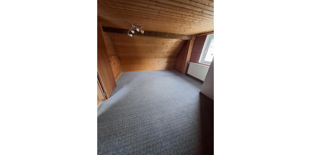 Einfamilienhaus Albstadt Gemarkung Onstmettingen - 7 Zimmer, 140 m&sup2;, 920&euro; | Angebot:26611076