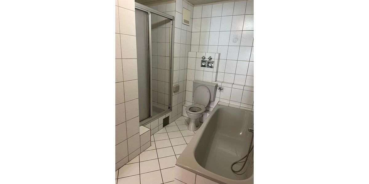 Erdgeschoßwohnung Gundelsheim - 4 Zimmer, 72 m&sup2;, 255.000&euro; | Angebot:27003099
