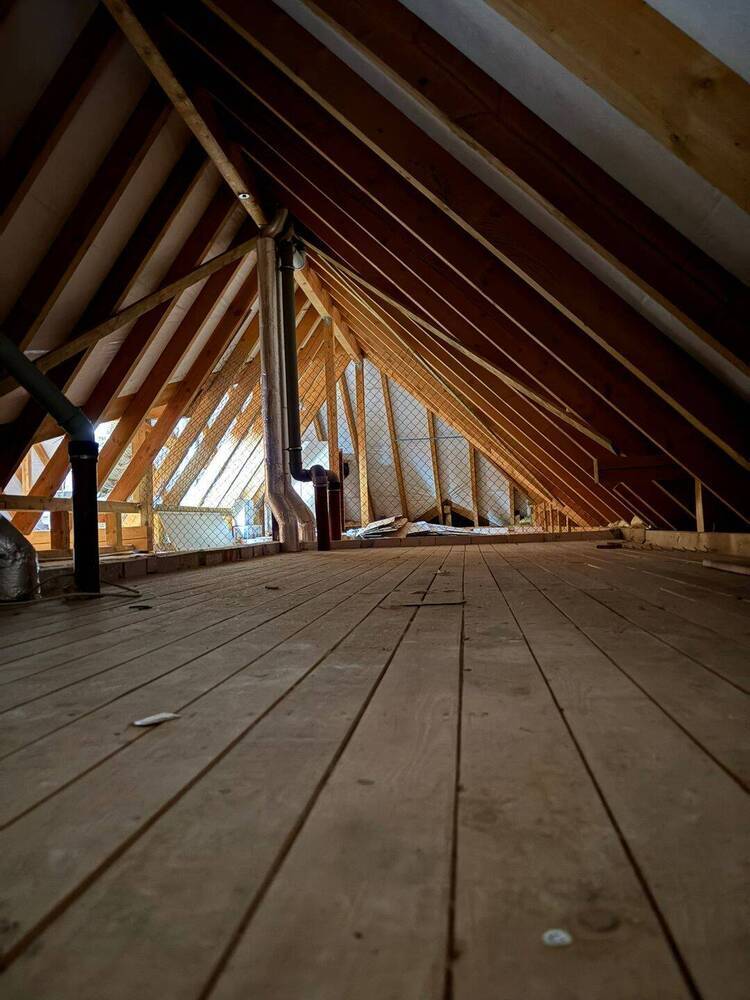 Tolle 1- Raum Wohnung mit Dachbodennutzung zu vermieten