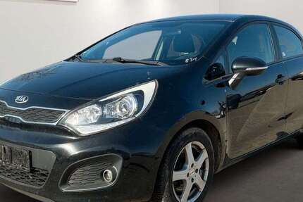 Kia Rio 109.863 km 5.799 &euro; Sandersdorf-Brehna 06796