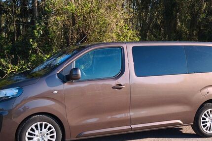 Peugeot Traveller 136.000 km 20.490 &euro; Hamburg 22149