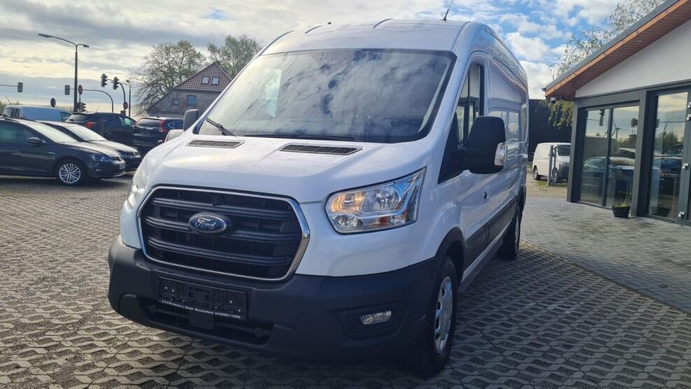 Ford Transit 106.388 km 22.890 € Karlsburg OT Moeckow 17495
