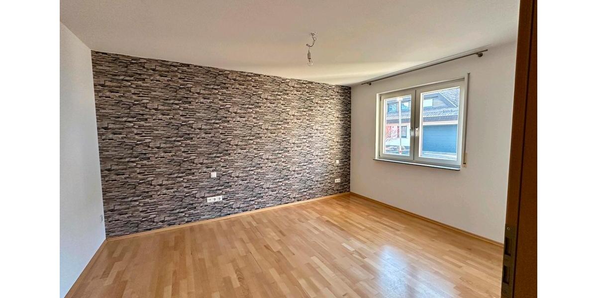 Erdgeschoßwohnung Waldbronn - 3 Zimmer, 92 m&sup2;, 420.000&euro; | Angebot:24788385