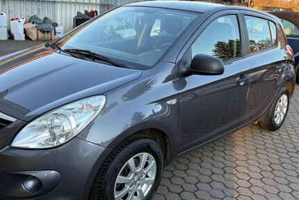Hyundai i20 270.000 km 1.400 &euro; Trier 54294