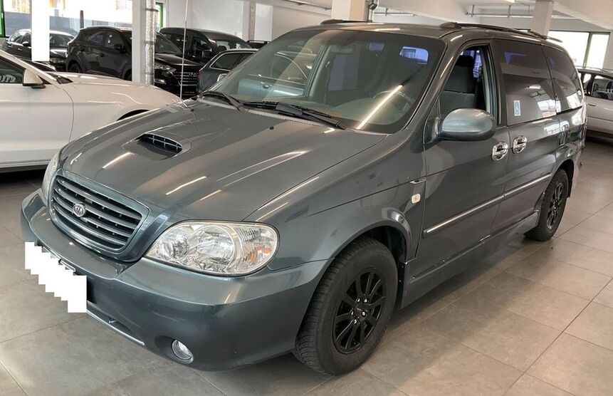 Kia Carnival 100.000 km 5.999 € Berlin 13403