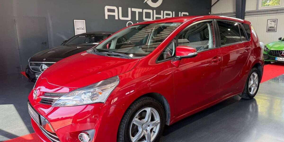 Toyota Verso 145.000 km 11.400 &euro; Essingen (bei Aalen) 73457