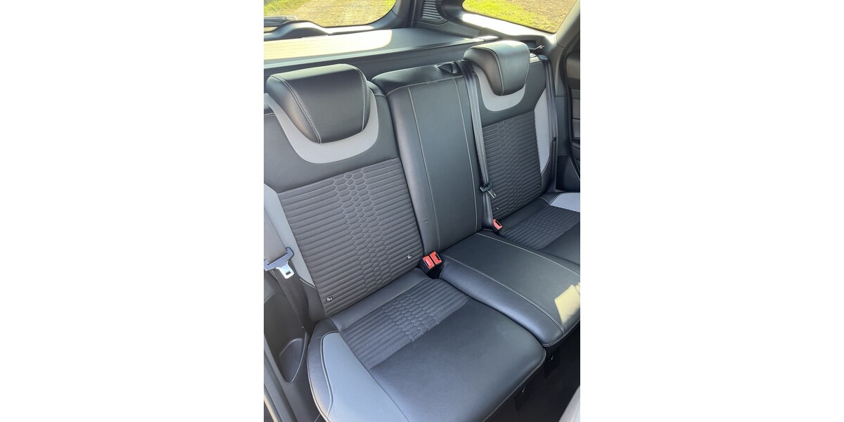 Ford Focus 82.000 km 17.400 &euro; Köln 50667