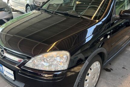 Opel Corsa 95.000 km 2.999 &euro; Lemgo 32657