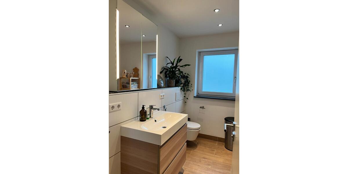 Großzügiges Einfamilienhaus mit Einliegerwohnung - provisionsfrei 7 zimmer