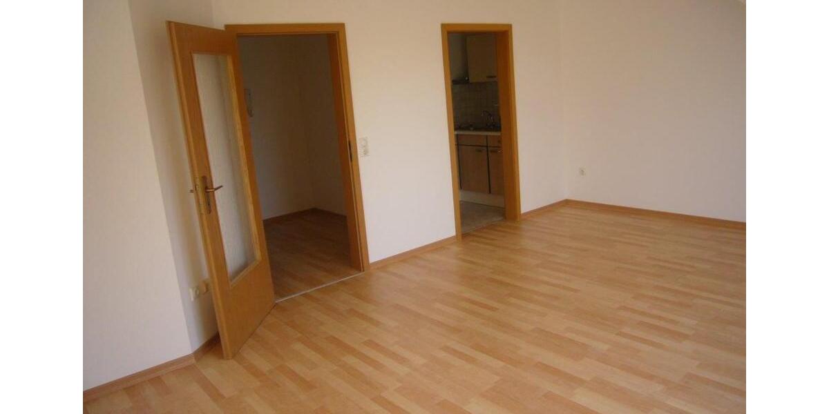 Dachgeschoßwohnung Bad Berneck im Fichtelgebirge - 1 Zimmer, 36 m&sup2;, 72.000&euro; | Angebot:25883193