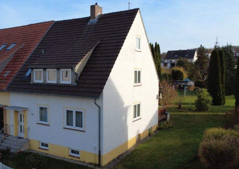  1 o. 2-Familiendoppelhaushälfte mit großem Potenzial und idyllischem Grundstück in Niestetal-Sandershausen 6 zimmer