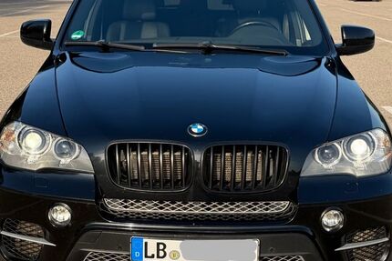 BMW X5 270.000 km 11.500 &euro; Stuttgart 70439