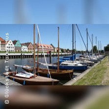 Hafenrundfahrt - Tagesausflug nach Glückstadt 03.06.2026 Ein- und Ausstieg