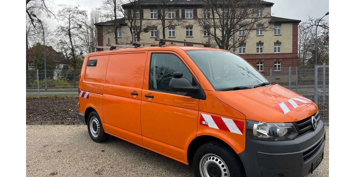 VW T5 Transporter 197.000 km 8.211 &euro; Bitterfeld 06749