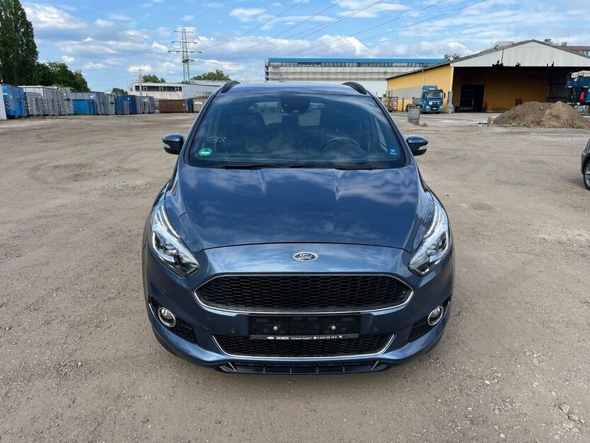 S-Max