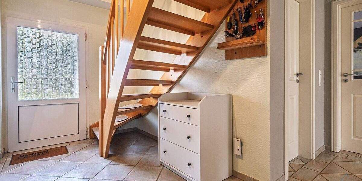Einfamilienhaus Bordelum / Büttjebüll Büttjebüll - 8 Zimmer, 203 m&sup2;, 549.000&euro; | Angebot:25676096