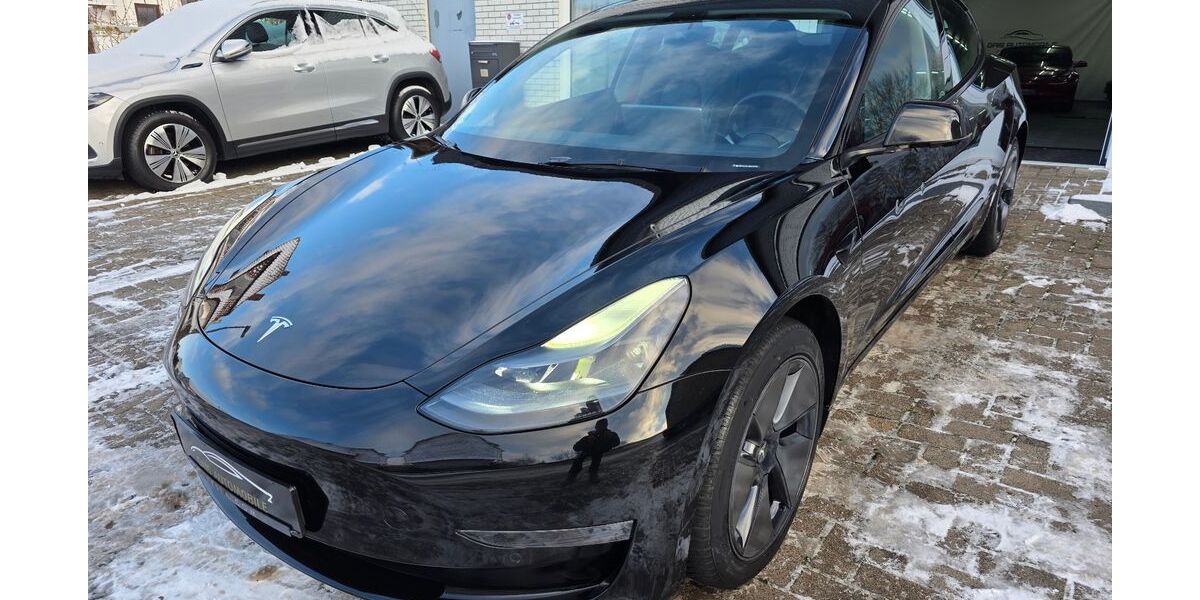 Tesla Model 3 144.082 km 19.992 &euro; Seesen 38723