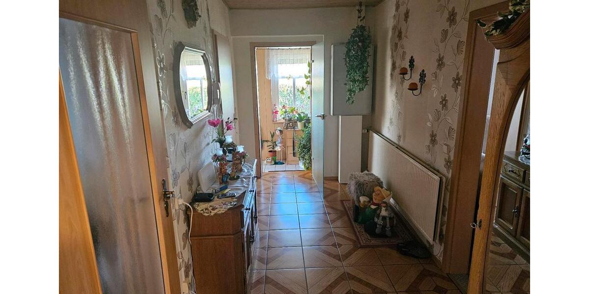 Bungalow Döbeln - 4 Zimmer, 100 m&sup2;, 12.345.678&euro; | Angebot:25842489